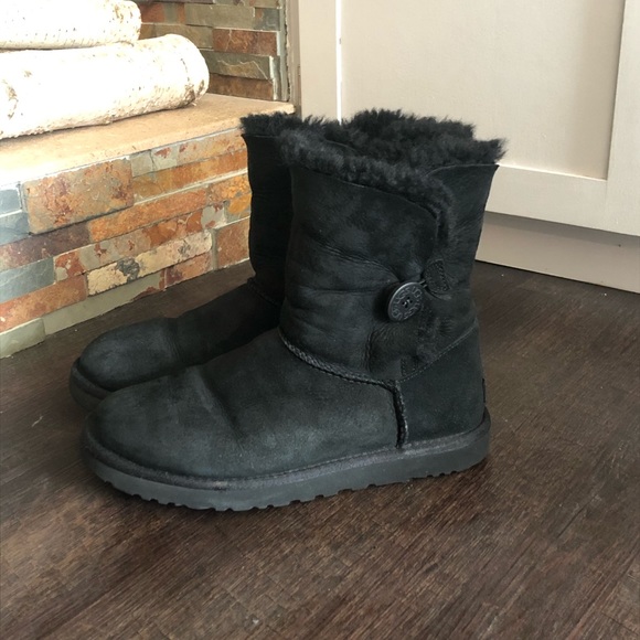 uggs boots bailey button